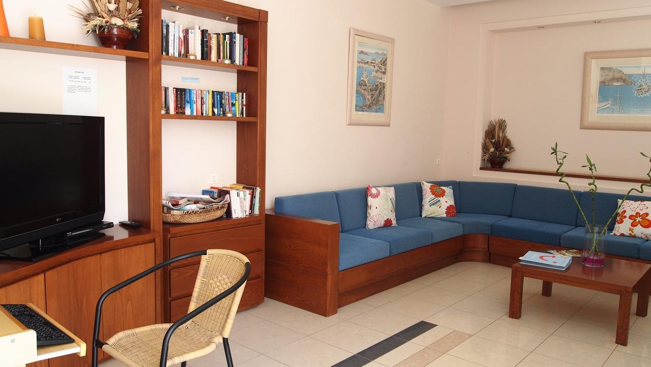 Ayía Marína Coral Beach Hotel מראה חיצוני תמונה